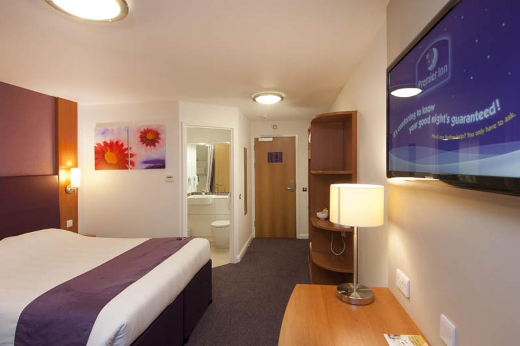 Premier Inn Exeter Central St. Davids المظهر الخارجي الصورة